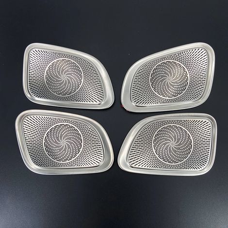 (Argent) Convient aux Mercedes-Benz GLC X254 2023-2024 : autocollants et garnitures pour haut-parleurs de portière et accessoires de style intérieur. (1/5)