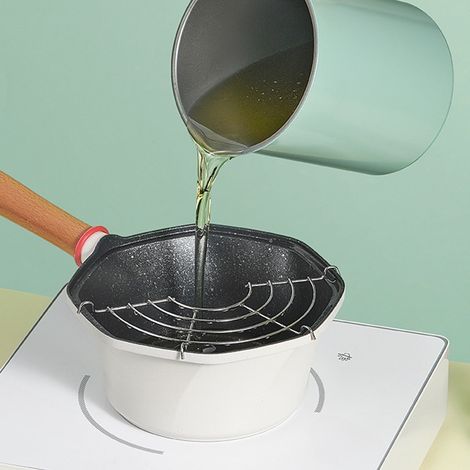 Set bestehend aus 1,4-Liter-Ölkannen aus dunkelgrünem Edelstahl mit Deckel und Siebfilter, großer Fettbehälter (15 x 14 cm) (1/5)
