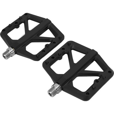 Pédales de vélo plates noires pour VTT, étanches à l'air, largeur suffisante, bonne adhérence et picots antidérapants.