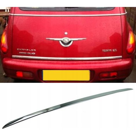 Embellecedores cromados del Chrysler PT Cruiser. Portón trasero cromado. (1/5)