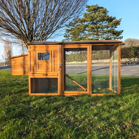 Animal Valley – Poulailler Chabo 2 à 4 poules – Toit double pente en shingle – Pondoir 2 zones – Dimensions 198,5 x 75,5 x 104 cm – Bois épaisseur 10-12 mm (1/5)
