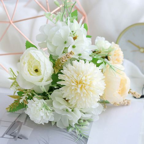 Liquidación de Quinlirra: rosas artificiales, ramos de seda realistas, tallos largos y un aspecto muy natural, perfectos para bodas, despedidas de soltera y decoración del hogar.