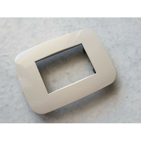 TrAdE Shop Traesio - Placca Placchetta Placchette Compatibili Per Serie Axolute Bticino Colorate Fori - Avorio -4 fori     -