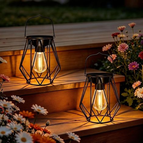 2 Pièces Lanterne Solaire Exterieur Jardin, IP65 Étanche Lampes Solaires à Suspendre/Poser, Luminaire Solaire Extérieur LED en Métal pour Balcon, Terrasse, Camping, Pelouse, Table, Décoration (1/5)