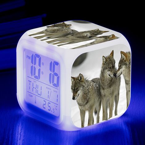 ZOLGINAH Réveil LED Wolf - Pour enfant - Réveil de chevet - Carré - Écran LCD éclairé - Motif loup (13) (1/5)