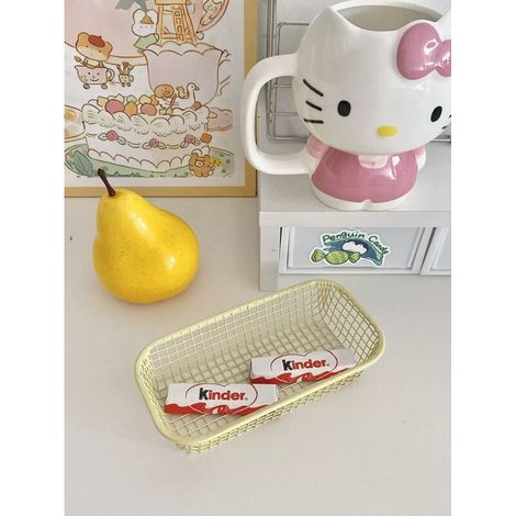 Cream-colored desktop sundries small objects storage basket student office stationery storage box wrought iron finishing storage 16.584cm (1/5)