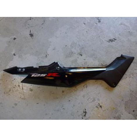 [PRODUIT D'OCCASION] Coque arrière droite origine pour Moto Honda 125 CBR 2004 à 2006 (1/2)