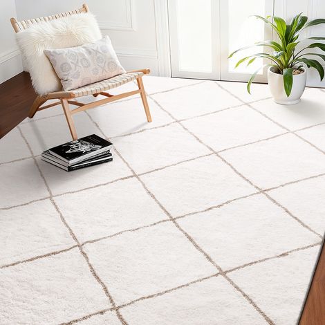 Tapis Salon Chambre Poil Long 2,44 x 3,05 m Tapis Moderne de Décoration Intérieur Rectangulaire en Peluche Moelleux Épais Résistant Envers Antidérapant pour Salon, Chambre, Véranda, Beige (1/5)