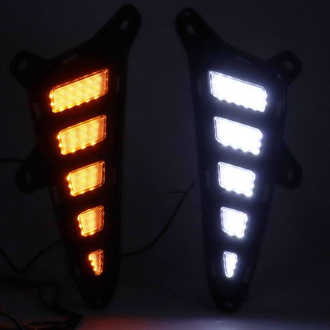 Toyota C-HR (2016-2019) mit LED-Tagfahrlicht und zweifarbigen Blinkern (1/4)