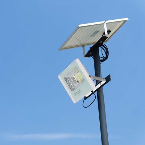 FARO LED 35W FARETTO SMD IP65 BIANCO CON PANNELLO SOLARE SENSORE CREPUSCOLARE E TELECOMANDO LUCE BIANCA O LUCE NATURALE Bianco Freddo (1/5)
