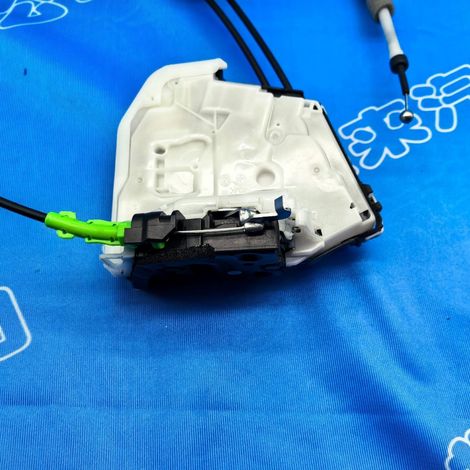 Applicable to the right rear door lock mechanism, central locking system, and door latch of Nissan X-Trail 2021-2025 RogueT33. (1/4)