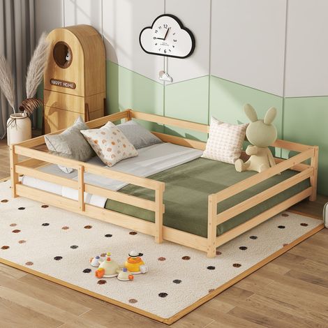 Cama infantil Montessori de pino macizo natural, 140x200 cm, con somier de láminas y barandilla de seguridad en los cuatro lados. (1/5)