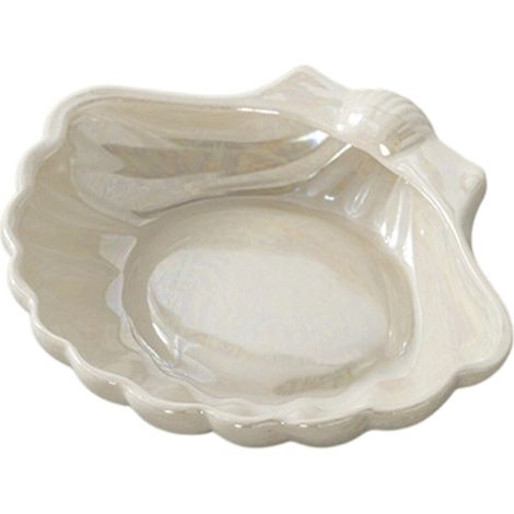 Soucoupes délicates sur le thème des coquilles blanches,-Coque C