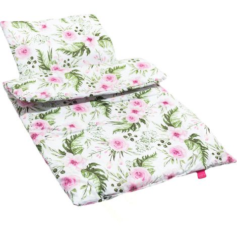 Ensemble poussette deux pièces, berceau, couette + oreiller - dans le jardin