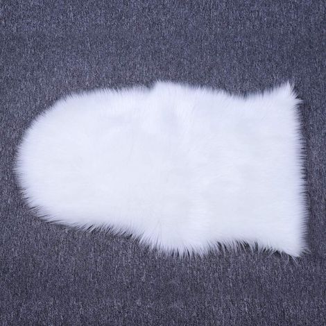Tapis classique en fausse fourrure de mouton douce, blanc, moelleux, style shaggy, pour chambre ou salon (76 cm x 100 cm) (1/5)