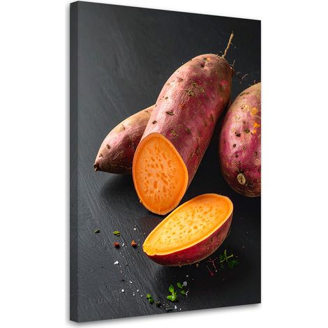 Stampe su Tela, Patate dolci tagliate a metà su sfondo scuro - 40x60 (1/2)