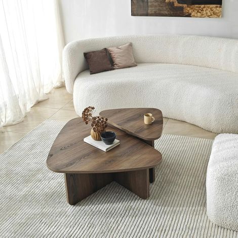 Table basse effet noyer, triangle organique (x2) MARFA