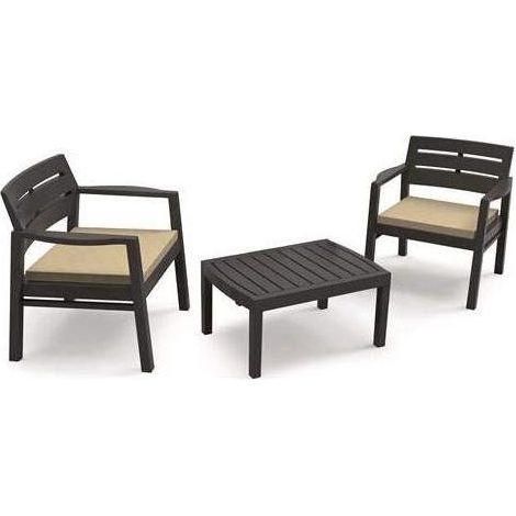Set salotto da giardino Lombok due poltrone con cuscini e un tavolo in resina con doghe effetto legno antracite