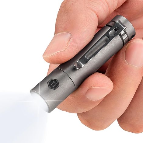 KF03 Nano lampe de poche en titane, pile bouton LR44 100 lumens 5 W Lampe de poche porte-clés LED pour un transport quotidien (KF03 sablé) (1/5)