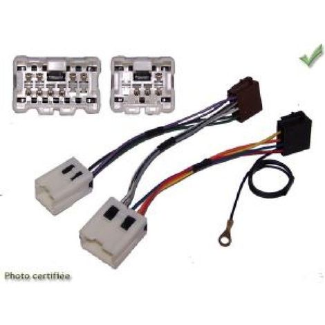Fiches ISO Autoradio compatible avec Nissan Pathfinder Terrano 2 Xtrail 350Z Micra Murano Navara