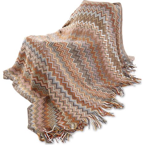 Ce plaid tricoté est ultra-doux et convient à la maison, à la chambre, au canapé, au camping  I 130 x 170 cm  est de couleur jaune. (1/5)