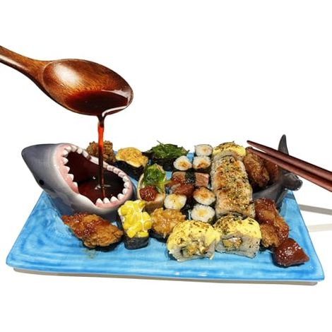Assiette À Sushi En Céramique - Design Requin Avec Réservoir Sauce Et Support Baguettes - Usage Micro-ondes - Pour Apéritif Ou Dîner Japonais - 1 Pièce (1/5)