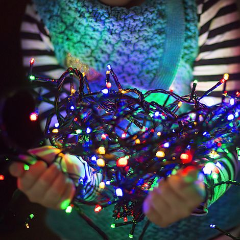 Randaco 20m 200 LED Lichterkette Eisregen Weihnachten Hochzeit Party Garten Deko, 8 Lichtmodi Bunt, IP44 Wasserdicht (1/5)
