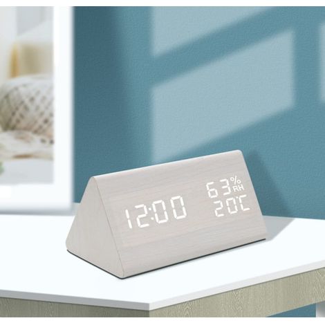 LED Wooden Electronic Alarm Clock, Digital Clock with 3 Alarm Settings, USB Powered Digital Alarm Clock Time, Temperature and Humidity Display, 12/24 Hour (1/4)