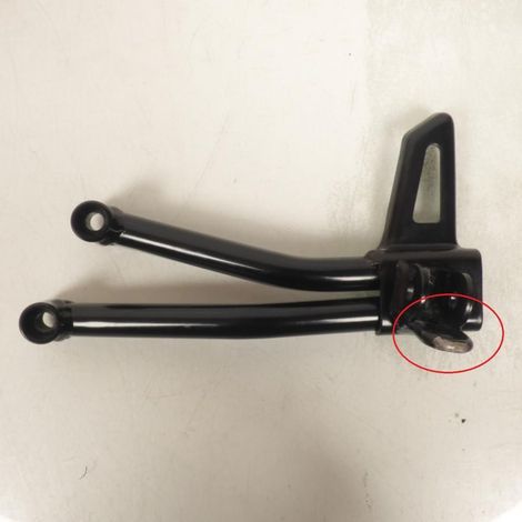 [PRODUIT D'OCCASION] Platine de repose pied passager gauche origine pour Moto Suzuki (1/3)