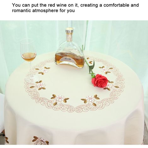 Chemin de table rond rouge à motifs floraux brodés, 120 cm, avec broderie ajourée, idéal pour une fête. (1/5)