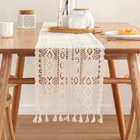 Chemin de table beige à pompons, 24 x 180 cm, chemin de table vintage en dentelle avec pompons. (1/5)
