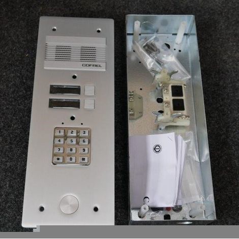 Platine de rue Série 200 audio étroite avec clavier codé façade Alu 4mm 2 appels (308402) (1/3)