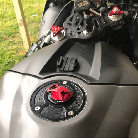 Tankdeckel, ein Modifikationsteil für Kawasaki Z650, Z750, Z800, Z900, Z1000 und ER400 Motorräder. (1/5)