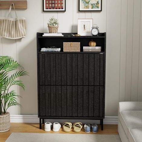 UEV Armoire à Chaussures, Meuble à Chaussures Inclinable, 3 Compartiments (2 Rangements Chaussure+1 Étagère Ouvert), Motif de Ligne, Étagères Réglable et Amovibles, 80 x 24 x 117 cm, Noir