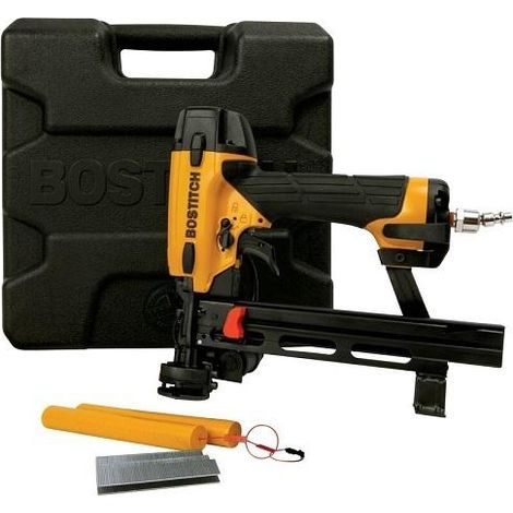 Bostitch – Agrafeuse cloueuse pneumatique – Longueur de clou 38mm – Pour bois dur et teck – Moteur performant pour usage intensif