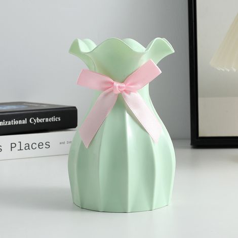 Vase en plastique vert, 10,5 x 16 cm – avec une ouverture en forme de feuille de lotus – parfait pour les fleurs séchées et la décoration moderne. (1/5)