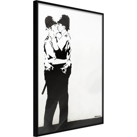 Affiche Murale Encadrée "Banksy Kissing Coppers II" 30 x 42 cm Noir