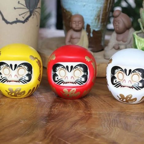 Tirelire Daruma - Mini Tirelire Japonaise - Décor Porte-Bonheur - Pour Enfants - Rouge - Unité (1/4)