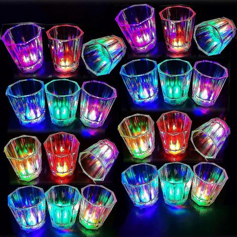 Set mit 24 LED-beleuchteten Schnapsgläsern für brillanten Partyspaß (1/5)