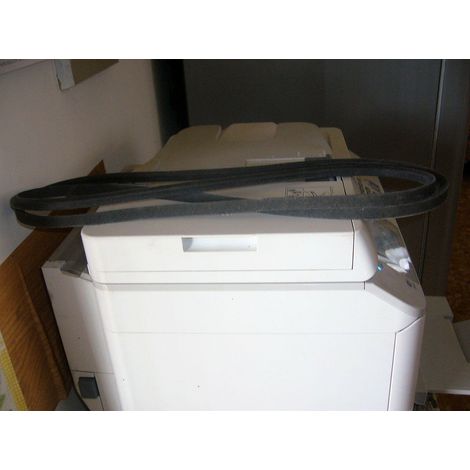 CINGHIA CINTA MOTORE- PIATTO RASAERBA HUSQVARNA LTH 151 180213 NUOVA (1/2)