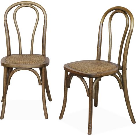 Lot de deux chaises vintage en bois avec assise en rotin et dossier arrondi coloris marron vieilli (1/5)
