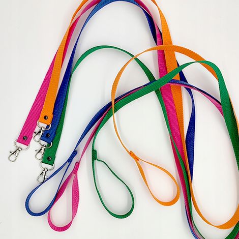 Cuerda de doma para caballo de juguete hecha de cincha - varios colores (1/5)