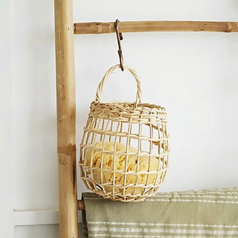 Hängekorb aus Rattan, dekorativer Zwiebel-, Knoblauch- und Gemüsekorb für Wohnzimmer, Schlafzimmer und Küche – 24 cm x 14 cm