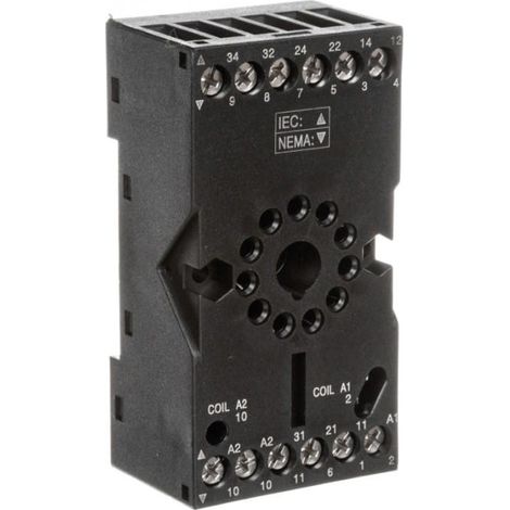 Presa a innesto per relè R15 3P 12A 300V AC (compatibile con modulo temporizzato COM3) GZP11 2613506