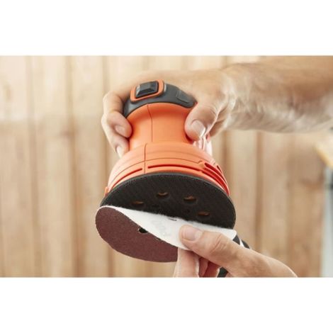 Ponceuse excentrique filaire 230W 125mm BLACK+DECKER (Livrée avec 1 sac de collecte des poussieres + 1 abrasif) - BEW210-QS (1/3)