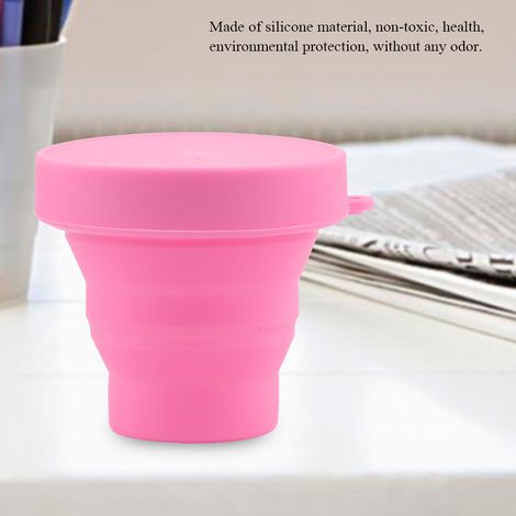 Gobelet télescopique pliable en silicone rose, idéal pour les voyages, le camping et les activités de plein air. (1/5)