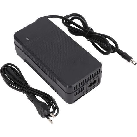 Chargeur de Batterie 58.8V 2A pour Scooter Électrique avec Coque Ignifuge - Prise UE 100-240V (1/5)