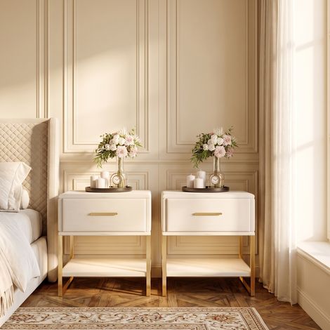 Pack de 2 mesitas de noche con LED, mesas auxiliares para dormitorio y salón, terciopelo y estructura metálica dorada con 1 cajón y estantes abiertos, beige (1/5)