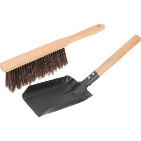 mit Handbesen und Ascheschaufel Kompaktes Ofenzubehör aus