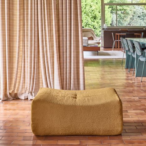 Pouf. repose-pieds pour chauffeuse Sokol bouclette texturée moutarde - Sokol